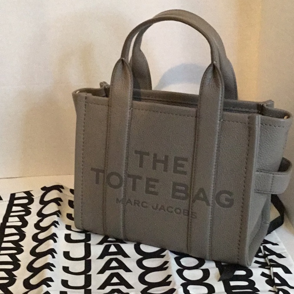 Marc Jacobs Taupe Leather Handbag SMALL